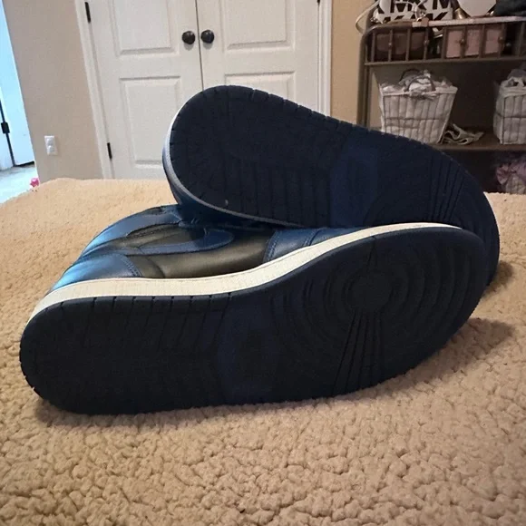 Air Jordan 1 Retro High OG 'Royal' 2017 - Picture 2 of 6